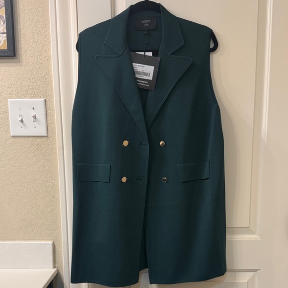 Aleeza Paris Green long Vest - Picture 2 of 5